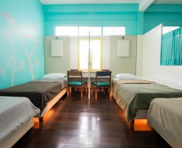 Кровать в общем номере (женский номер) в 60 Bluehouse - Hostel