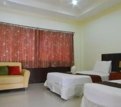 Пятиместный номер Standard в Buathong Place
