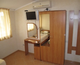 №3 Стандартный трехместный номер в Аркона