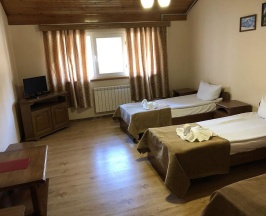 Трехместный в Докса