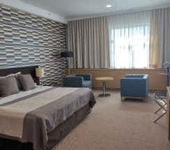 Номер стандарт улучшенный с 1 двуспальной кроватью в Юрибей