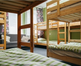 10-и местная зеленая мужская комната в Gorkogo85