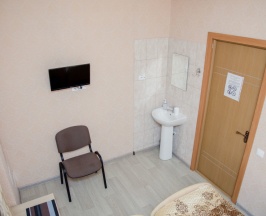 Бюджетный двухместный номер с 2 отдельными кроватями и раковиной в ЗОО