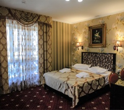 ДеЛюкс включён Бассейн и SPA в Роза ветров