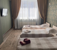 Номер комфорт с 3 односпальными кроватями в Залесный