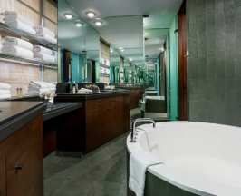 Двухместные Penthouse South двуспальная кровать в Royalton New York
