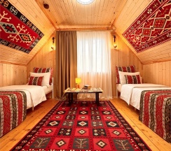 Двухэтажный дом с кухней в Hayat Haus