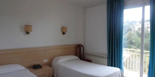 Льорет-де-Мар: Отель Hotel Montañamar