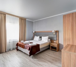 Номер люкс с балконом в Sea Family Resort & SPA