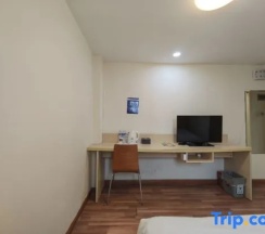 Двухместный номер Economy (двуспальная кровать) в 7 Days Inn Shanghai Changshou Road Subway Station PCD Store Branch