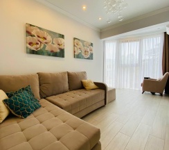 Апартаменты люкс в Marlen apart