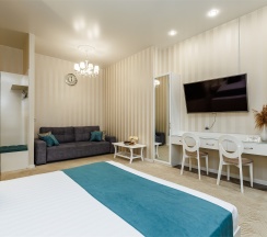 Люкс с кроватью размера «king-size» в Чеховъ