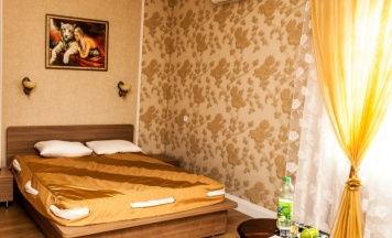 Джуниор сюит с диваном в Караван