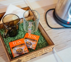 Улучшенный двухместный номер с видом на озеро в Авиаретро