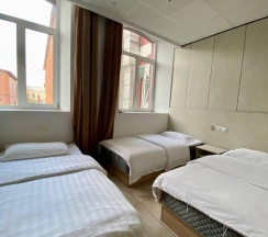 3-местный номер стандарт в Holiday hotel