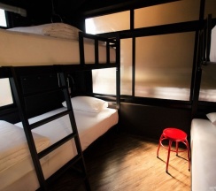 Кровать в общем номере (женский номер) в STrips the Poshtel - Hostel