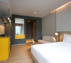 Двухместный номер Superior с видом на город двуспальная кровать в ibis Styles Bangkok Sukhumvit 4