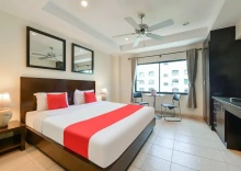 Двухместный номер Standard двуспальная кровать в M Place Pattaya