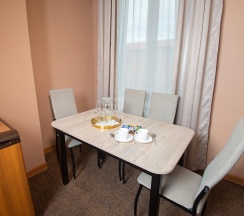 Апартаменты улучшенные №302 в Hotel central