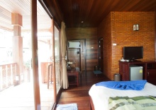 Бунгало с балконом в Koh Tao Regal Resort