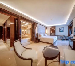 Двухместный номер Standard с балконом (2 отдельные кровати) в Tangla Hotel Sanya