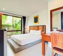 Коттедж в Sunny Resort Lake House