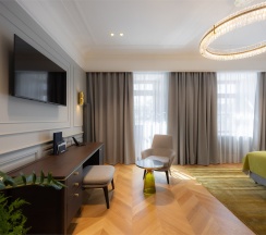 Делюкс с террасой и видом на Кремль в Генрих