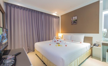 Двухместный номер Deluxe двуспальная кровать в Sino Maison Hotel
