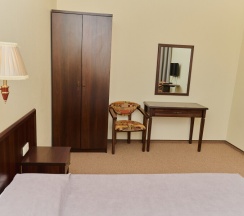 Стандарт , 32м2 двухкомнатный 3 х.местный в Лотос