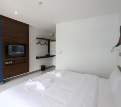 Двухместный номер Standard с балконом двуспальная кровать в Anna-Nava Pakkret Hotel
