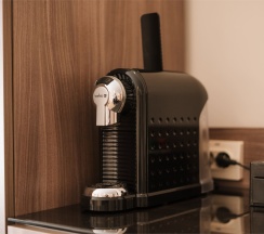 Люкс "Гранд" (Апартамент с 1 спальней) в Кортъярд Марриотт Сочи Красная Поляна