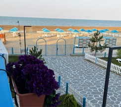 Двухуровневый ПОЛУЛЮКС с зоной отдыха на крыше и видом на море в Santorini Family Club