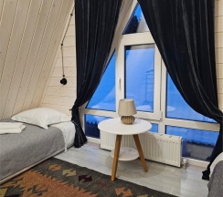 Шале в Хвоя house