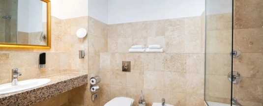 Двухместный номер Superior двуспальная кровать в Leonardo Hotel Berlin KU'DAMM