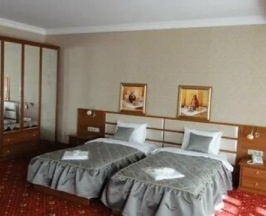 De Luxe в Авшар-клаб