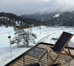 Люкс Каллисто с балконом и с видом на горы в Moon2