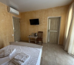 Двухкомнатный люкс с балконом в Изабелла