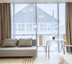 Семейный номер с кухней и балконом в Грант-1 by Viva Hotels Group
