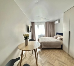 Апартаменты c 1 комнатой с балконом в Апартаменты на улице Александра Матросова 20 корпус 2