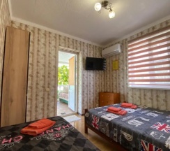 Трёхместный номер Economy с красивым видом из окна в Архипка Rooms