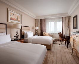 Делюкс с двумя  раздельными кроватями в Hotel Continental