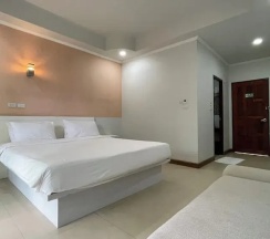 Номер Deluxe с балконом в Green Hill Resort