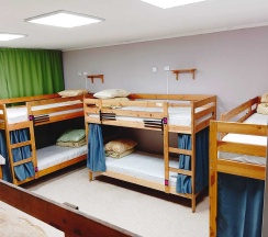 10-местный номер (нижние места) в Гости