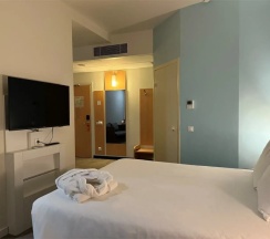 Двухместный номер Premium двуспальная кровать в Ibis Stupino