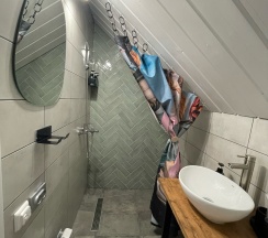 Дом с бассейном в Такой дом