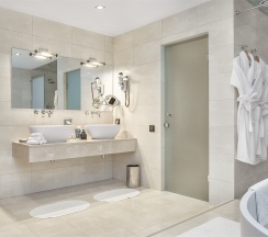 Сюит Дипломатический в Волна