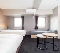 Двухместный семейный номер Standard 2 отдельные кровати в Natural Hot Springs Spa Hotel Hananoi Osaka