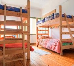 Кровать в общем номере (женский номер) с видом на город в Lima Sol House - Hostel