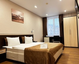 Первая категория - Стандарт с одной большой кроватью в Кристалл