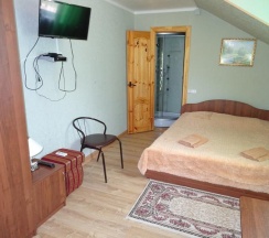 Повышенной комфортности 3-х местный в Золотая бухта